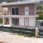 TASSOS-Haus